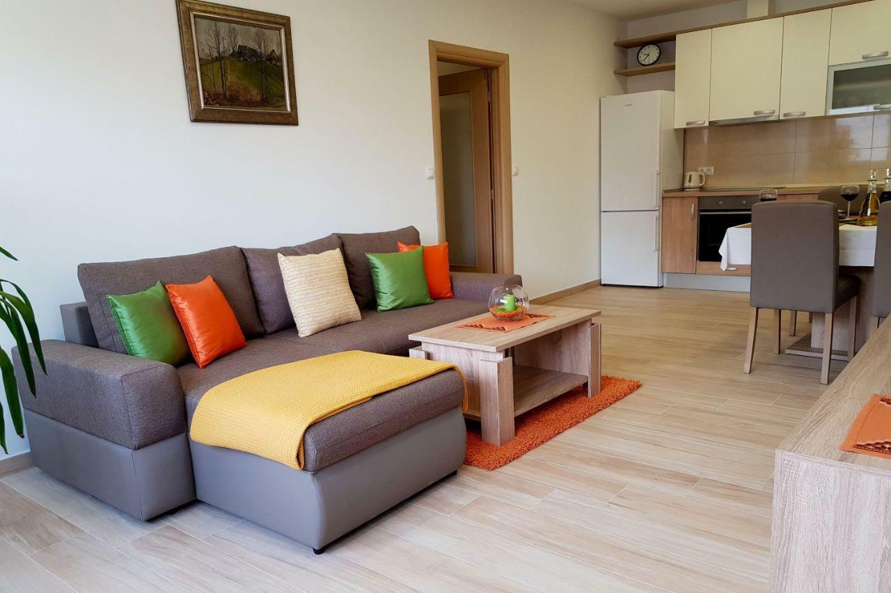 Mobine Apartment *